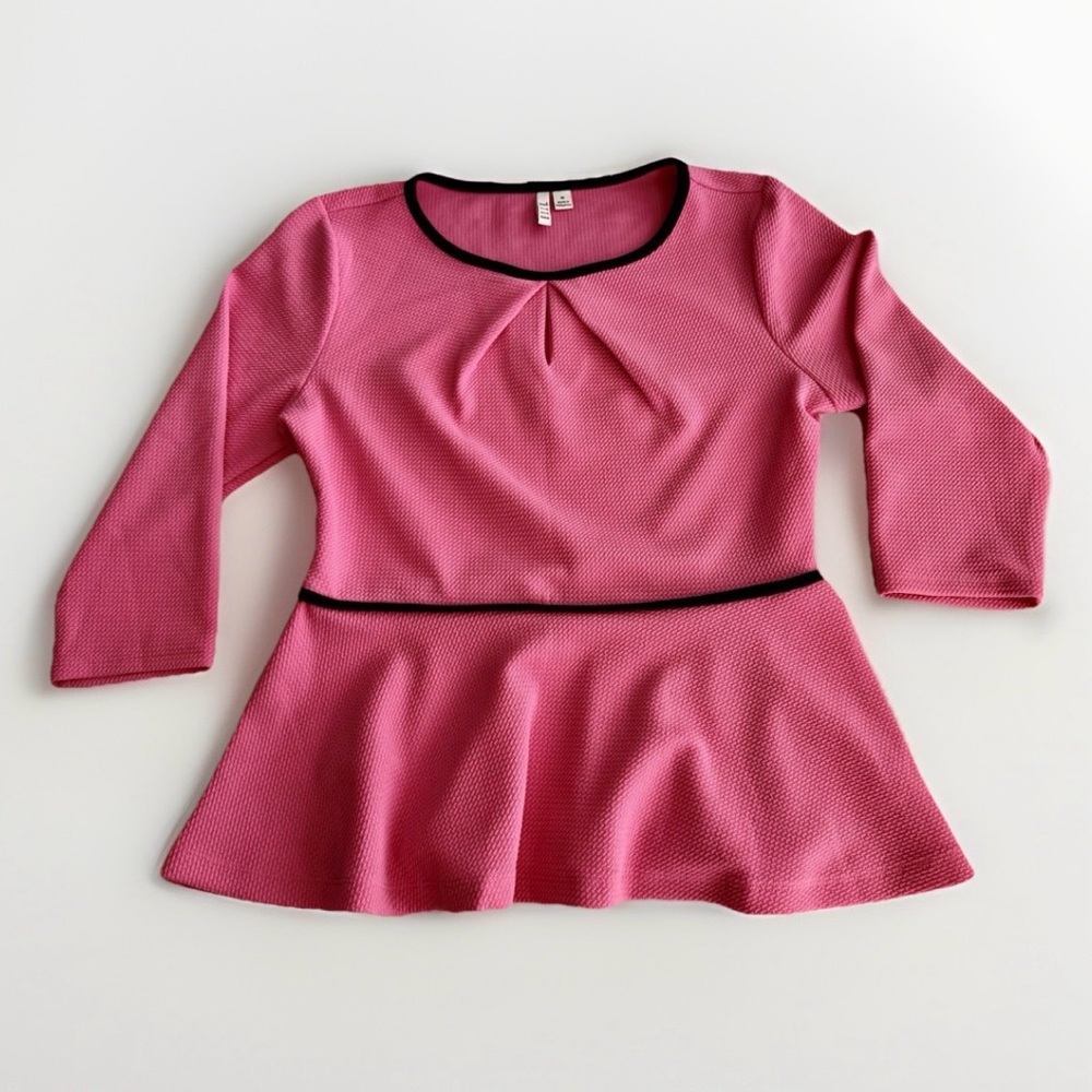 ELLE Pink Peplum Top Womens‎ Medium Textured Knit Black Trim Long Sleeve